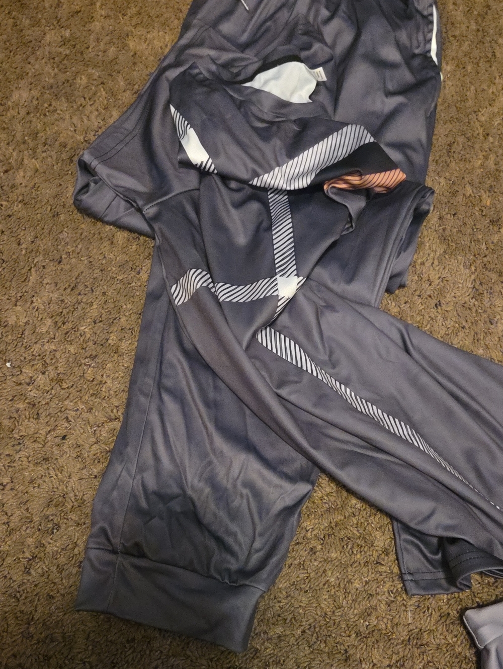 3 Pairs Mens Track and Pants Set Athletic All 3 Are New - Picture 11 of 11